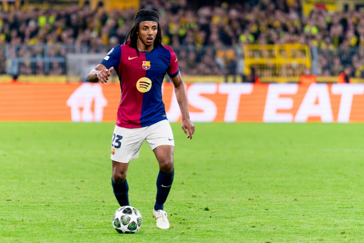 开云体育网页版入口-巴萨即将官宣：孔德今日完成续约