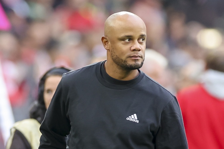 Kaiyun Sports-开云体育-孔帕尼称出于尊重未阻止科曼转会 未来两周发展值得关注