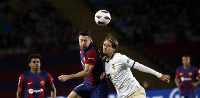 开云体育官方网-巴萨翻盘10人瓦伦，巴萨被力保亚军了吗?