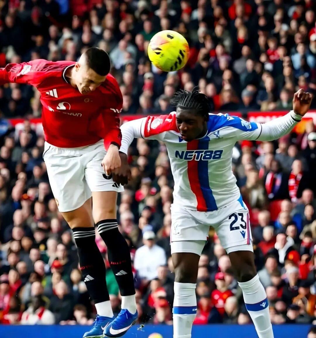 舍伍德：此前过早下结论，我欠谢什科一个道歉；邮报：曼联密切关注伯恩茅斯中场，他是性价比很高的引援目标