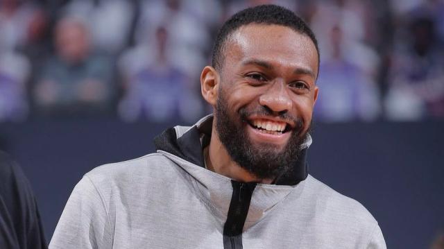 Kaiyun Sports-开云体育-昔日榜眼绿军首秀表现亮眼 少帅：他在长期计划中